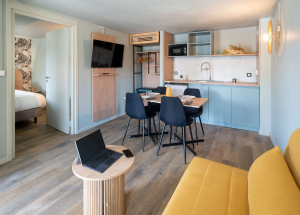 Private Kitchenette Private Kitchenette