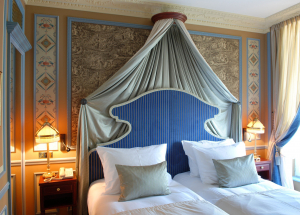 Room Room