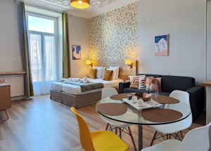Room Room