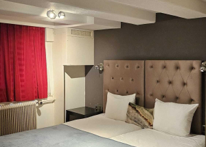 Room Room